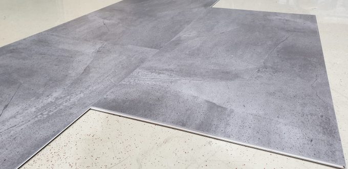 15853252781872205407982294739430