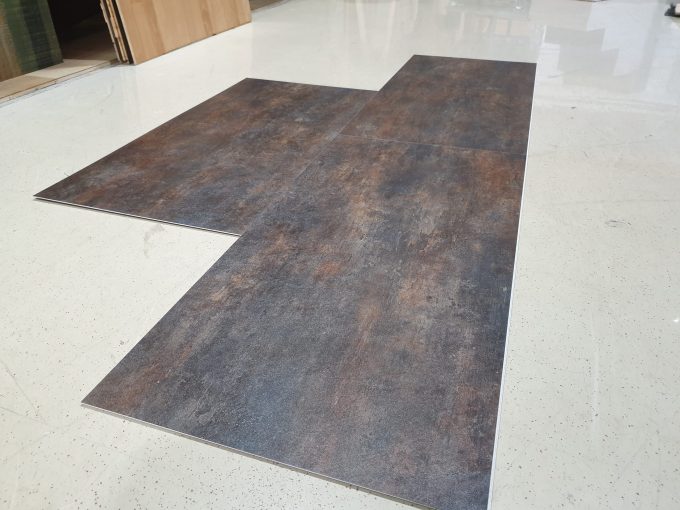 1585382959273711399060251048973