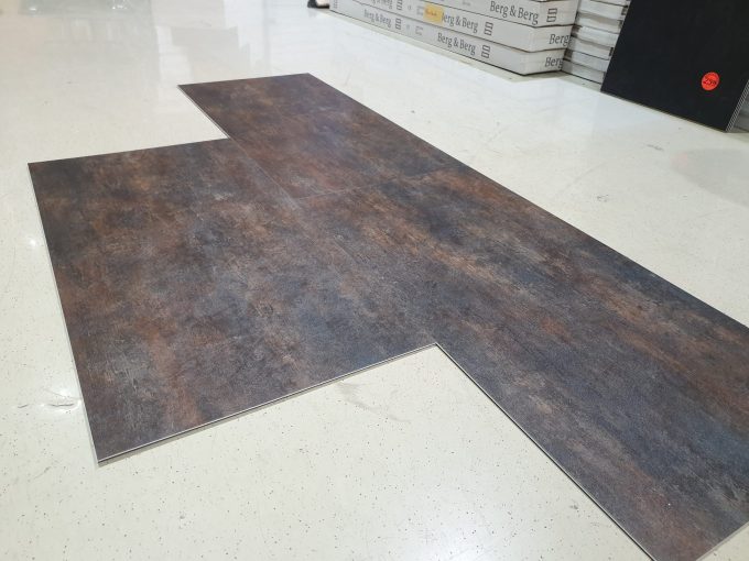 15853829816636949024970158889846