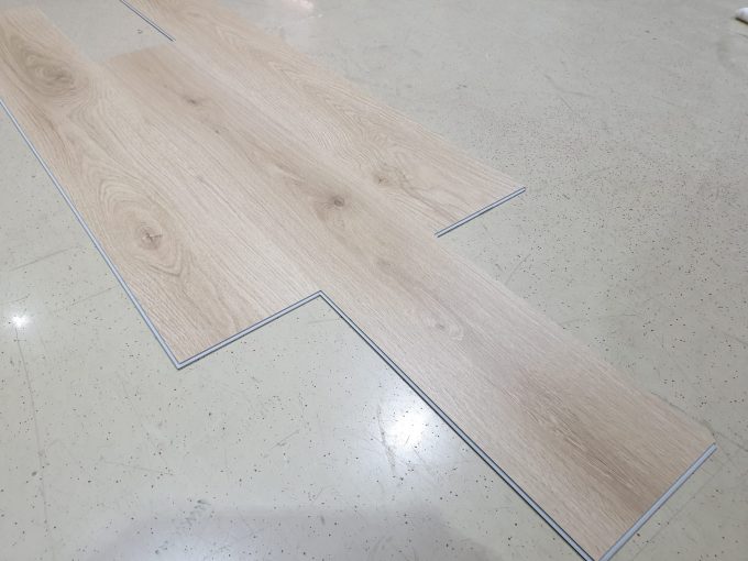 15853999296974393444492646168902