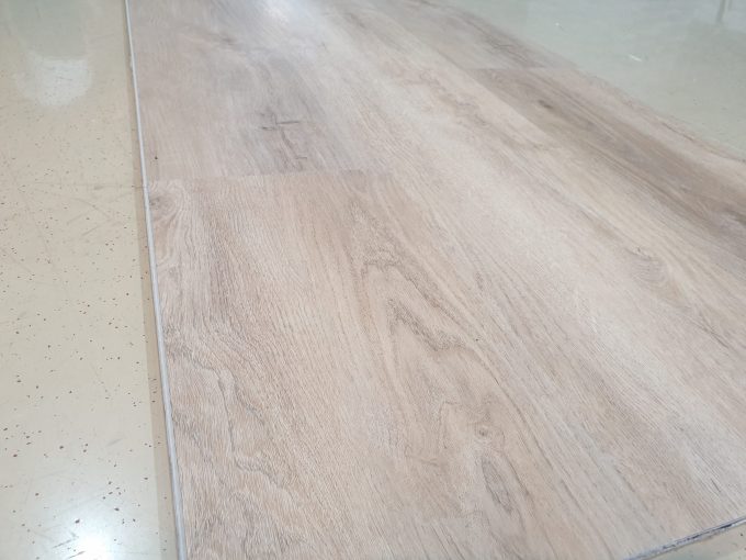 1590581519886636730378573740439