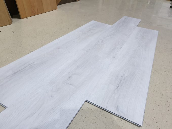 16097629463694350301154924688113