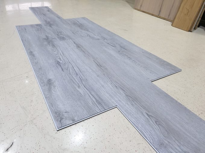 1609763795713270673013813281288