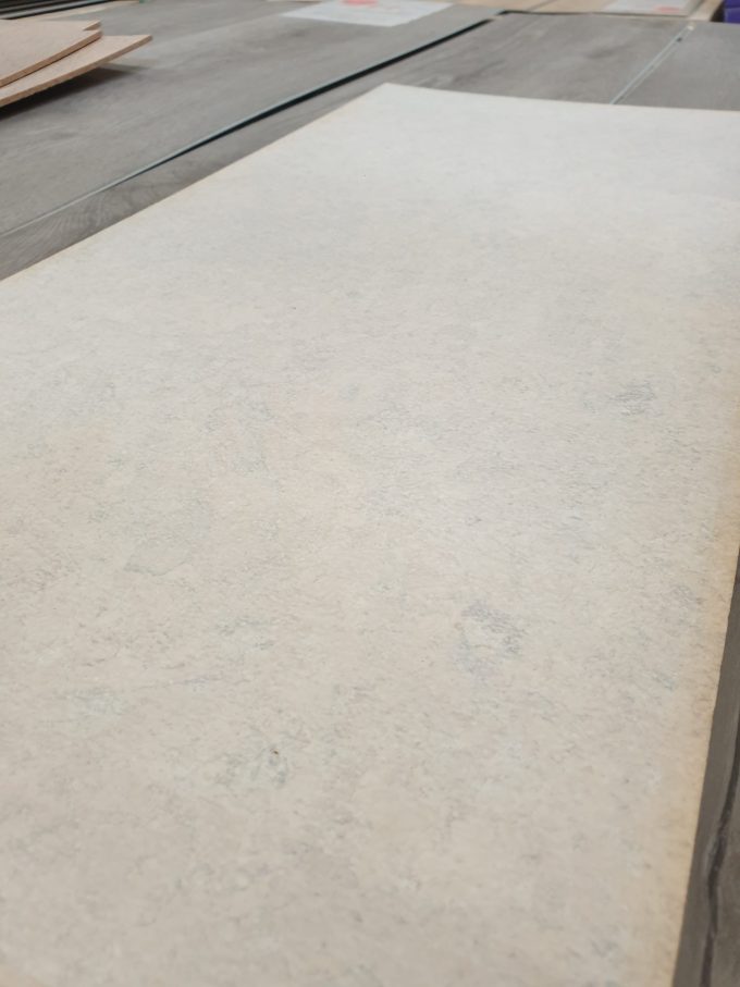 16203933472834984832694094679777