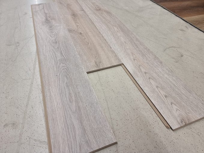 16426807180837560252003508263533