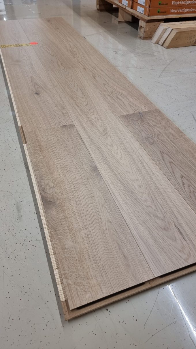 16966798666879054081715171147328